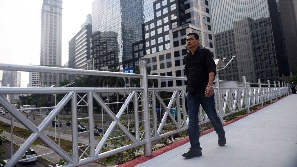 JPO Tanpa Atap di Jalan Sudirman JPO Tanpa Atap di Jalan Sudirman