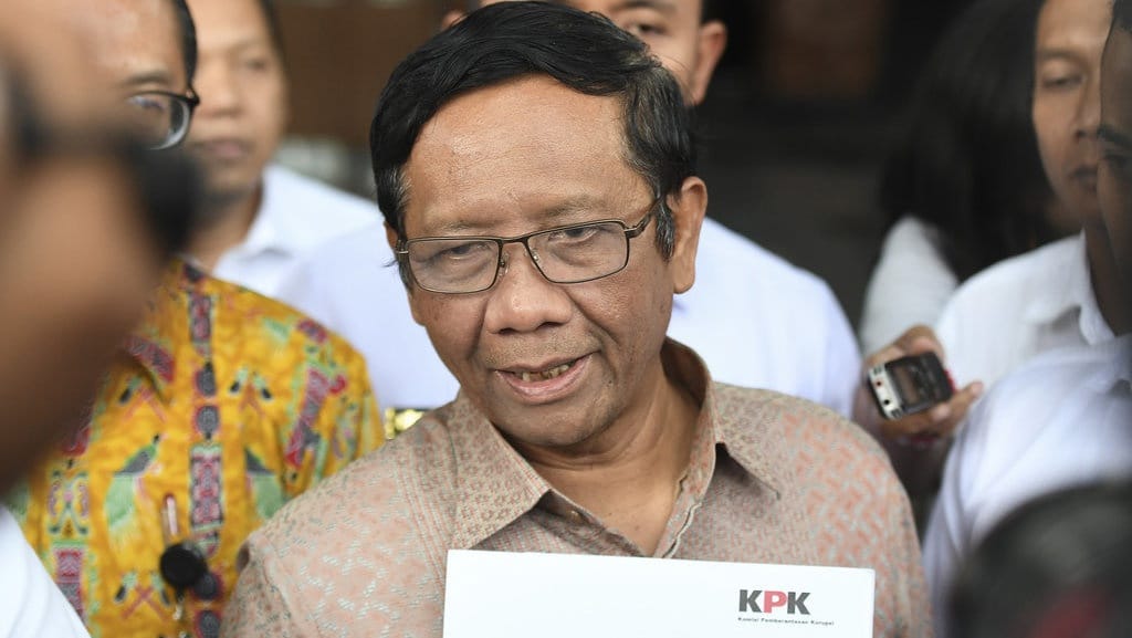 Mahfud MD Temui Kapolri Bahas Pengamanan Natal dan Tahun Baru Mahfud MD Temui Kapolri Bahas Pengamanan Natal dan Tahun Baru