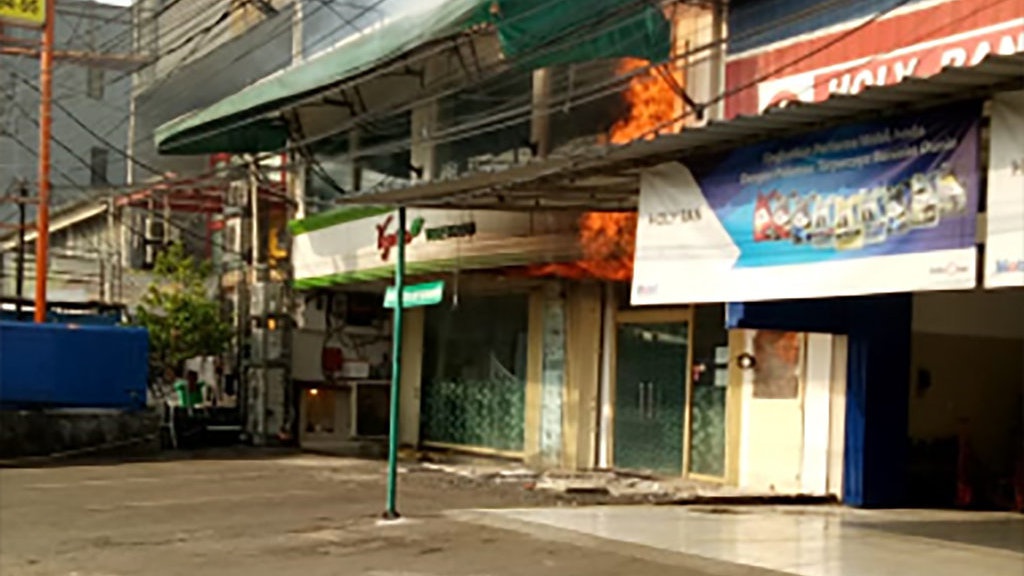 Restoran di Penjaringan Jakut Kebakaran, Kerugian Capai Rp400 Juta Restoran di Penjaringan Jakut Kebakaran, Kerugian Capai Rp400 Juta