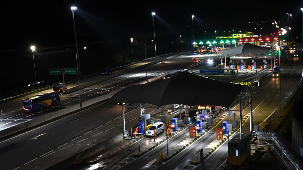 Pemudik Diimbau Tak Pulang Saat Puncak Arus Balik 1 Januari 2020 Pemudik Diimbau Tak Pulang Saat Puncak Arus Balik 1 Januari 2020