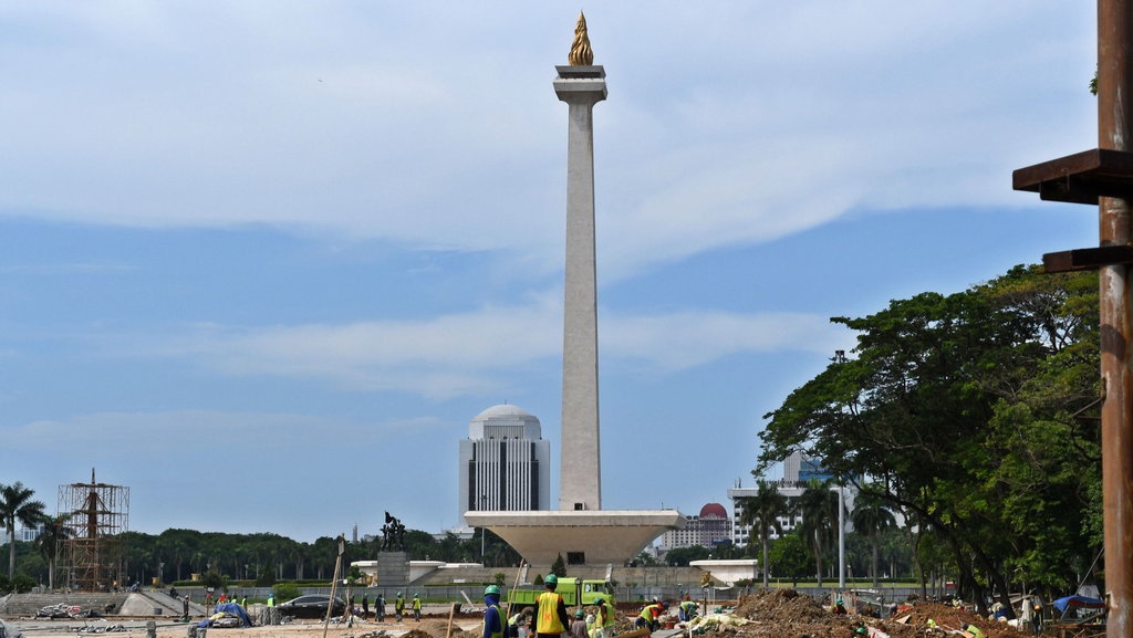 Menteri PUPR Nilai Revitalisasi Monas Harus Lewat Sayembara Desain Menteri PUPR Nilai Revitalisasi Monas Harus Lewat Sayembara Desain