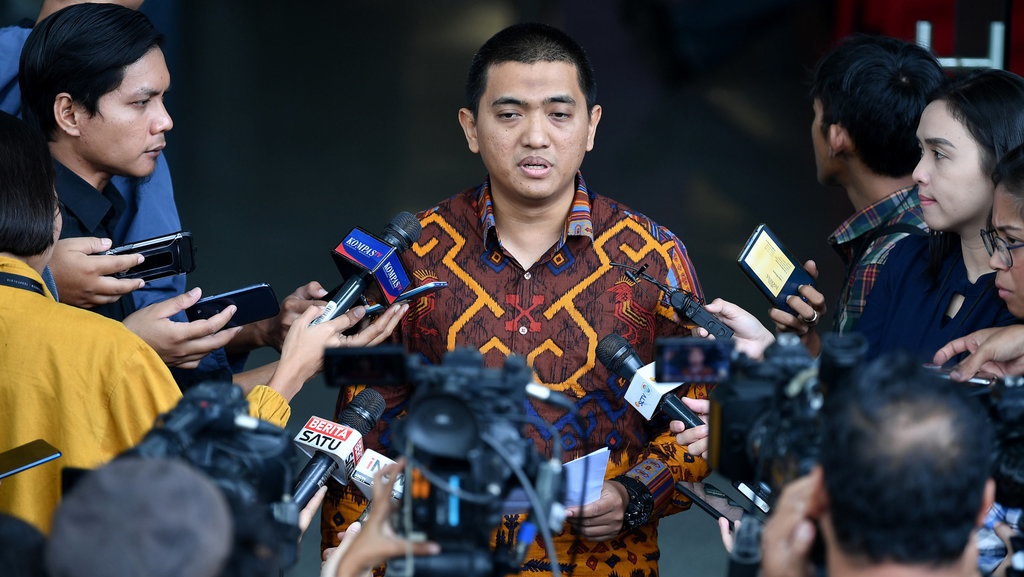 Respons Eks Ketua WP KPK Soal Pengangkatan Jadi ASN Polri Respons Eks Ketua WP KPK Soal Pengangkatan Jadi ASN Polri