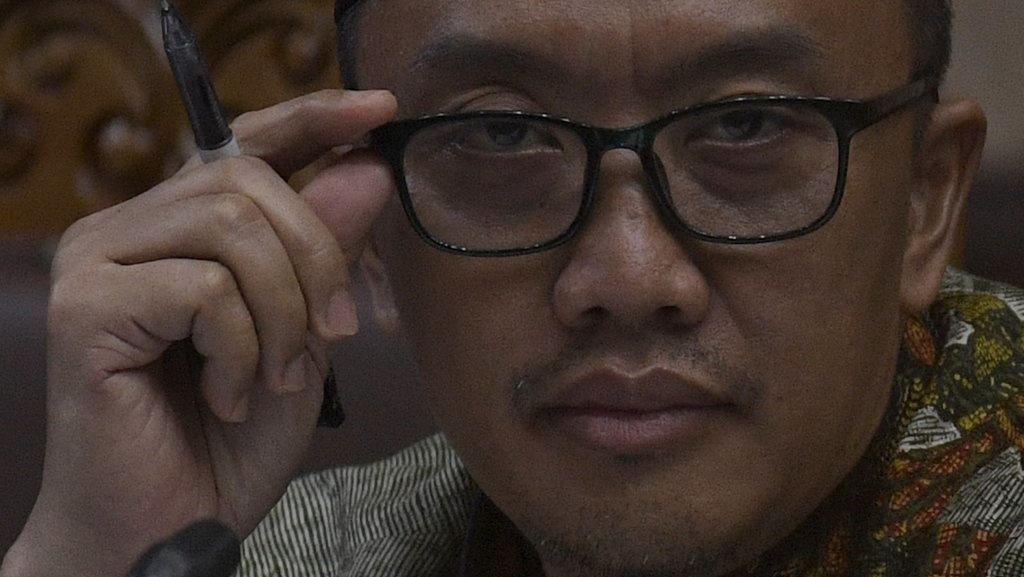 Kasus Imam Nahrawi: Gratifikasi untuk Liburan dan Renovasi Rumah Kasus Imam Nahrawi: Gratifikasi untuk Liburan dan Renovasi Rumah