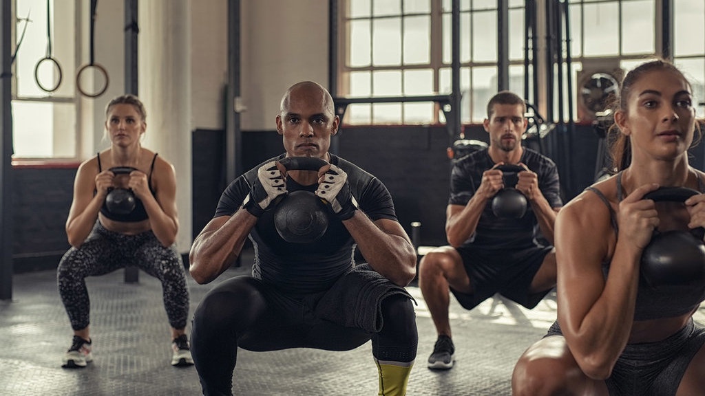 Mengenal Manfaat CrossFit & Pertolongan yang Dilakukan Saat Cedera Mengenal Manfaat CrossFit & Pertolongan yang Dilakukan Saat Cedera
