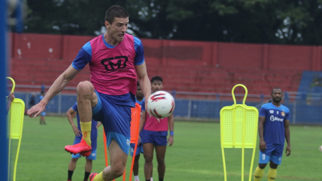 Persik vs Bhayangkara FC: Prediksi, Skor H2H, Live Streaming Persik vs Bhayangkara FC: Prediksi, Skor H2H, Live Streaming