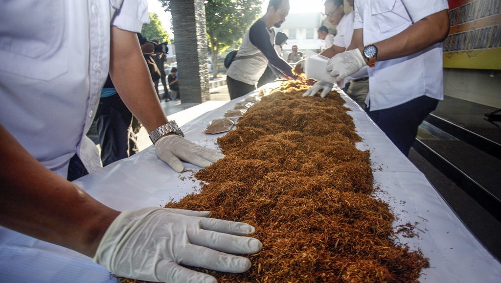 Azwar Ditangkap karena Tembakau Gayo, Diminta Rp15 Juta agar Bebas Azwar Ditangkap karena Tembakau Gayo, Diminta Rp15 Juta agar Bebas