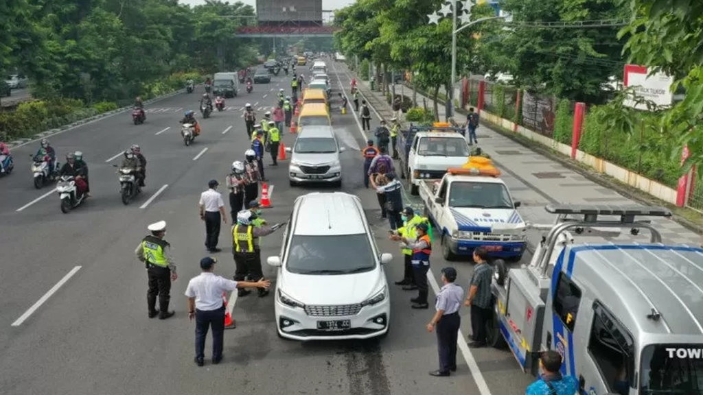 Pemkot Surabaya Terbitkan Protokol Kesehatan Sebelum Lakukan PSBB Pemkot Surabaya Terbitkan Protokol Kesehatan Sebelum Lakukan PSBB