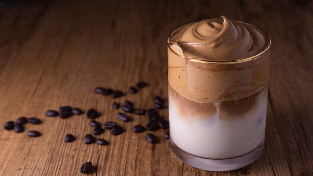 Resep & Cara Membuat Dalgona Coffee, Kopi Kocok Korea Selatan Resep & Cara Membuat Dalgona Coffee, Kopi Kocok Korea Selatan
