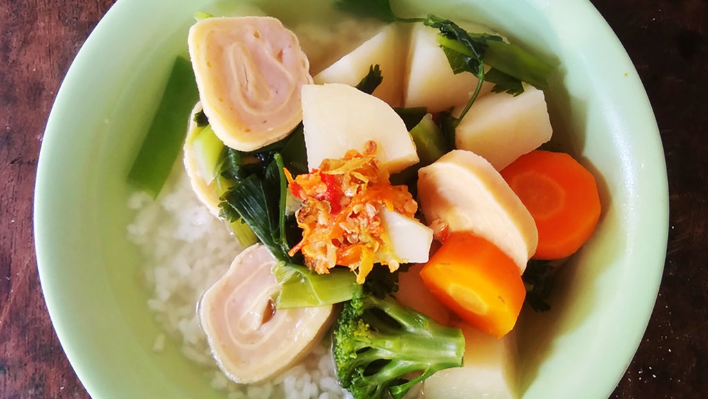Resep Sup Rolade Ayam untuk Sahur atau Buka Puasa Ramadan Resep Sup Rolade Ayam untuk Sahur atau Buka Puasa Ramadan