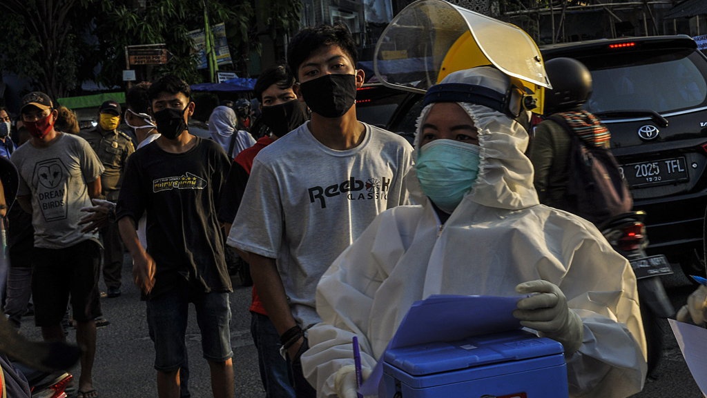 Tes Covid-19 Bakal Digencarkan di Jawa Barat Setelah Lebaran Tes Covid-19 Bakal Digencarkan di Jawa Barat Setelah Lebaran