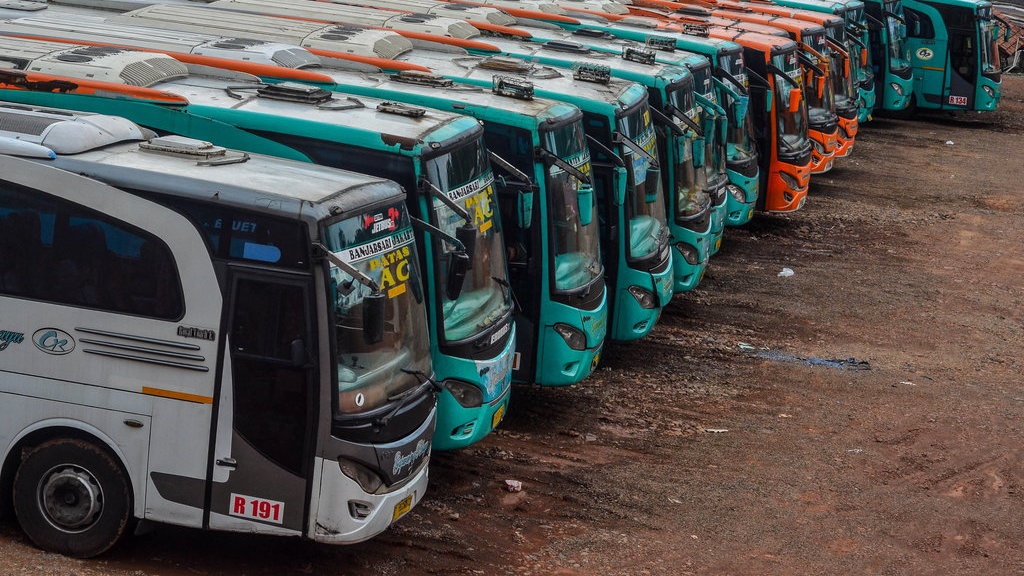 Larangan Bus AKAP & AKDP Masuk Jabodetabek Berlaku hingga 7 Juni Larangan Bus AKAP & AKDP Masuk Jabodetabek Berlaku hingga 7 Juni