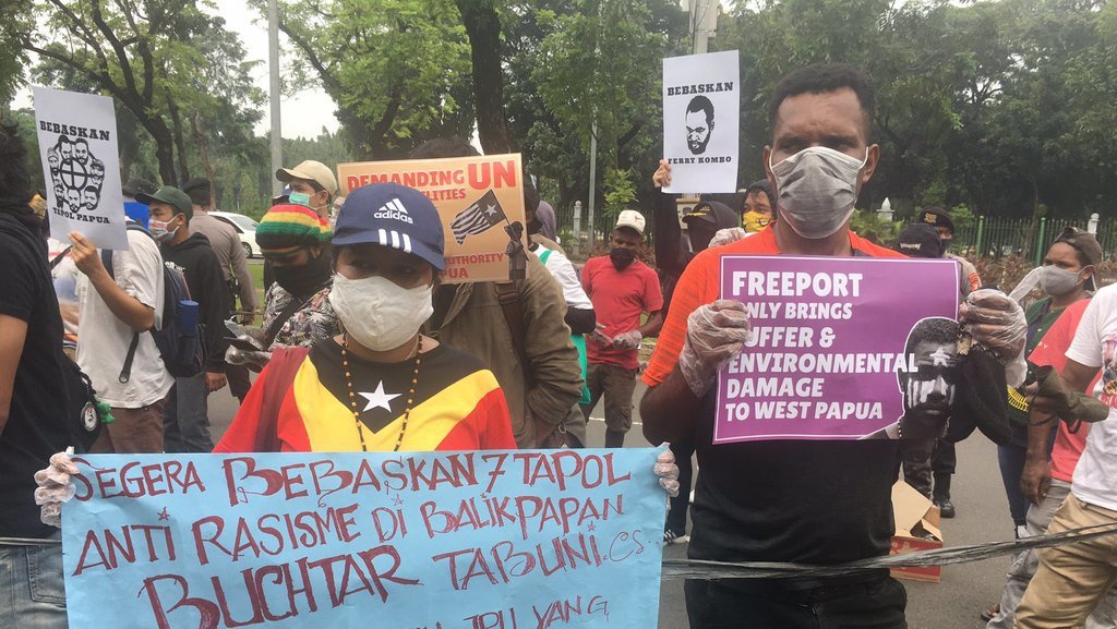 Tapol Papua Alexander Gobay Divonis 10 Bulan Penjara Tapol Papua Alexander Gobay Divonis 10 Bulan Penjara