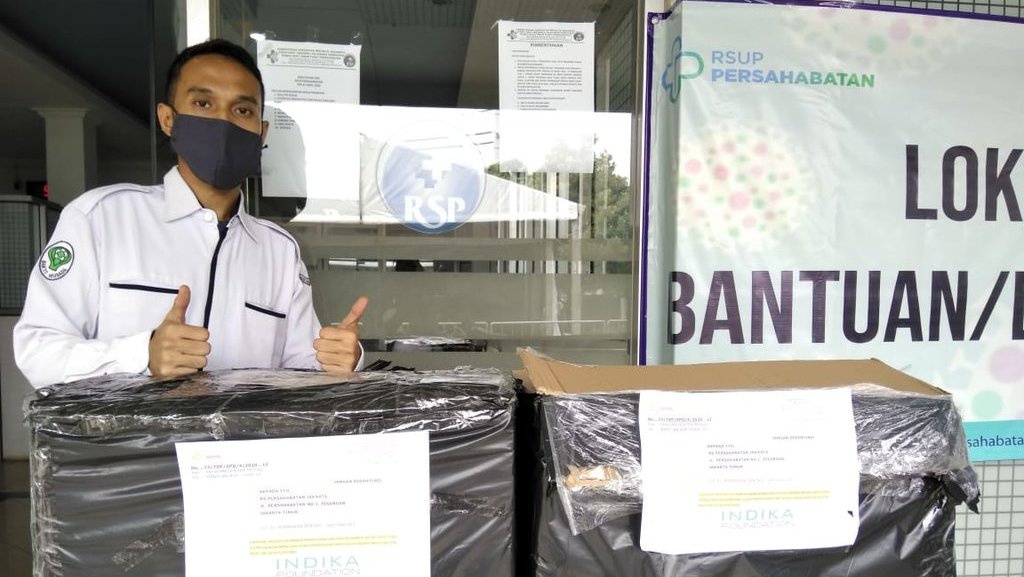 doctorSHARE Salurkan Paket Bantuan APD doctorSHARE Salurkan Paket Bantuan APD