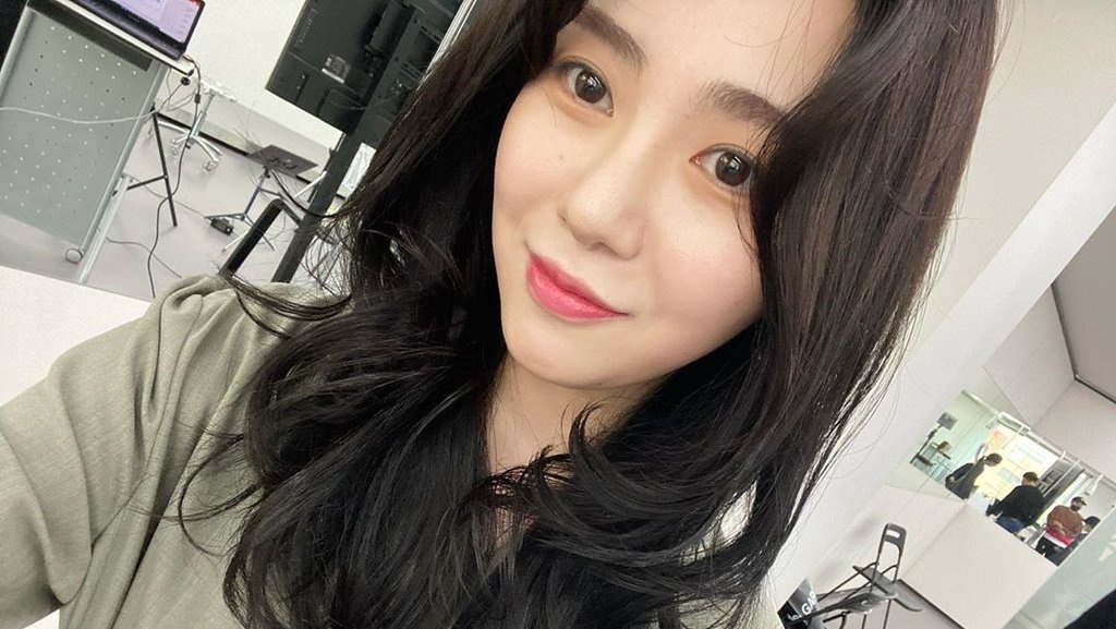 Mina eks AOA Ucapkan Terima Kasih atas Dukungan Terhadap Kasusnya