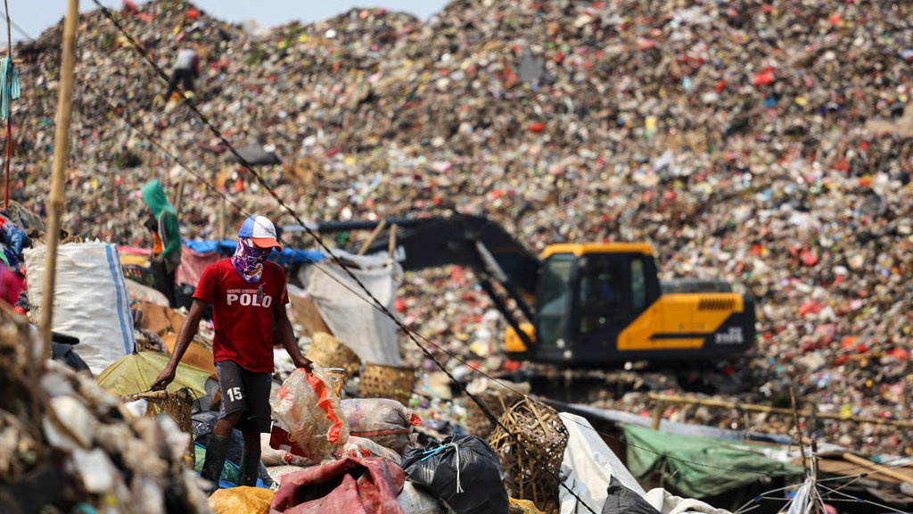 Bencana Akibat Sampah, Banjir hingga Longsor Sampah Bencana Akibat Sampah, Banjir hingga Longsor Sampah