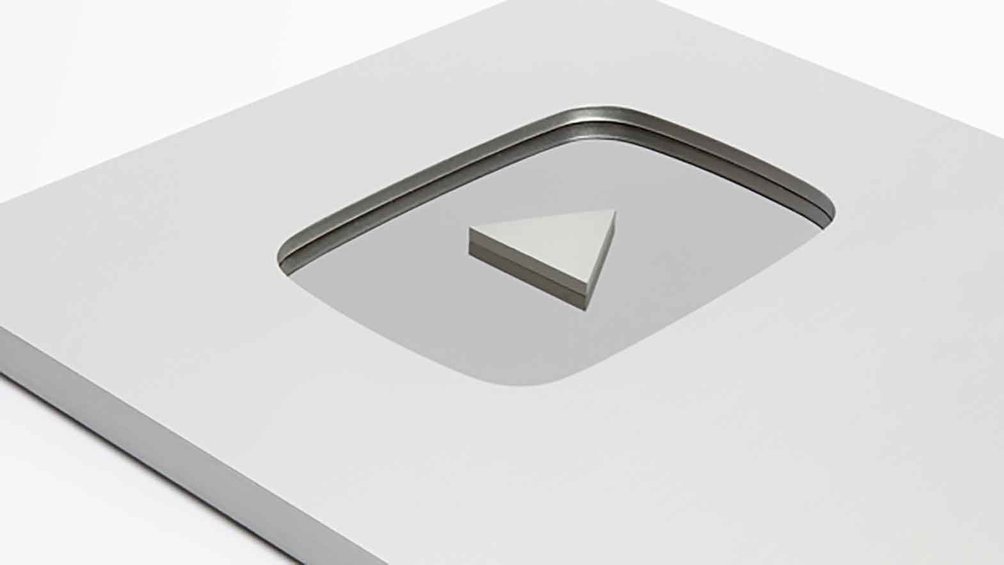 Mengenal Silver Play Button dan 4 Level YouTube Creator Awards Mengenal Silver Play Button dan 4 Level YouTube Creator Awards