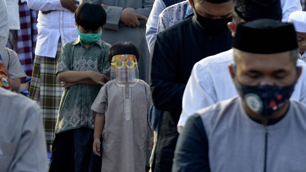 Bacaan Bilal Sholat Idul Fitri 2022 Arab-Latin-Terjemahan & Jawaban Bacaan Bilal Sholat Idul Fitri 2022 Arab-Latin-Terjemahan & Jawaban