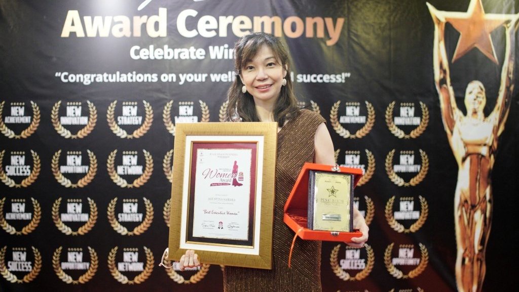 Best Executive Woman Award 2020 Best Executive Woman Award 2020
