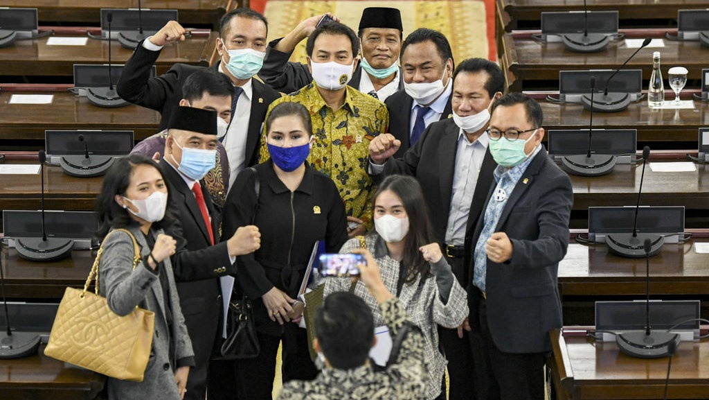 Tingginya Nafsu DPR Tambah Anggaran Saat Kinerja Loyo Tingginya Nafsu DPR Tambah Anggaran Saat Kinerja Loyo