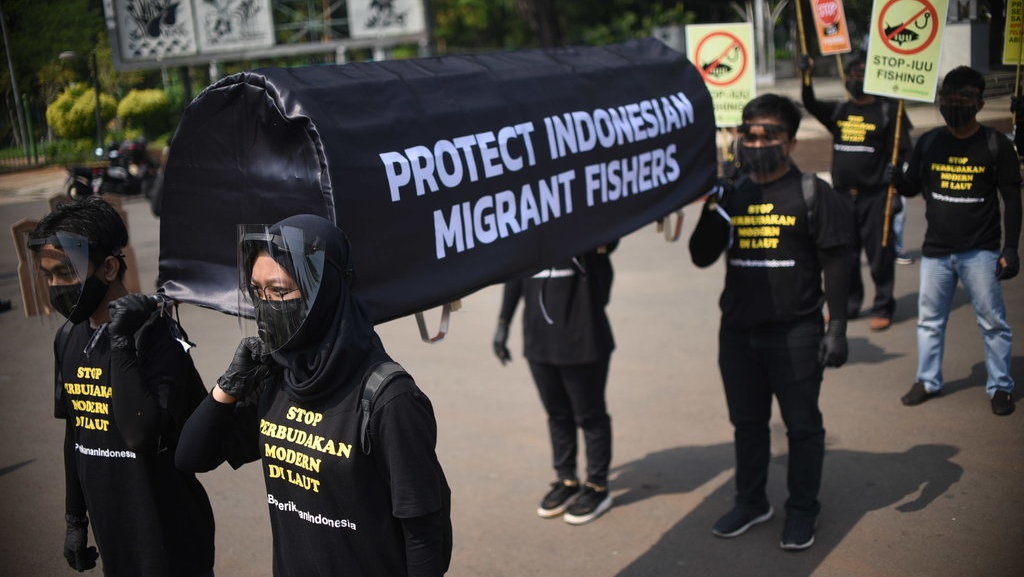 SBMI-Greenpeace Tuntut Pemerintah Lindungi ABK Indonesia SBMI-Greenpeace Tuntut Pemerintah Lindungi ABK Indonesia