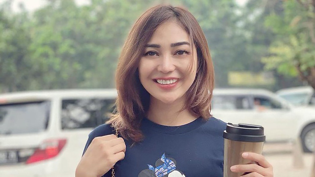 Biodata Chacha Sherly: Penyanyi yang Awali Karier di Trio Macan Biodata Chacha Sherly: Penyanyi yang Awali Karier di Trio Macan