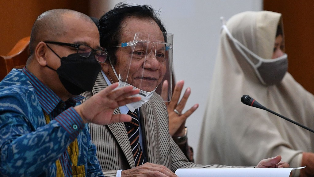 Tim Hukum Buktikan Rizieq Tak Sah Jadi Tersangka di Praperadilan Tim Hukum Buktikan Rizieq Tak Sah Jadi Tersangka di Praperadilan