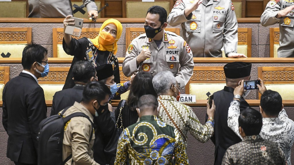Lewat Pam Swakarsa, Listyo Sigit Akan Bentuk Polri Orba 4.0? Lewat Pam Swakarsa, Listyo Sigit Akan Bentuk Polri Orba 4.0?