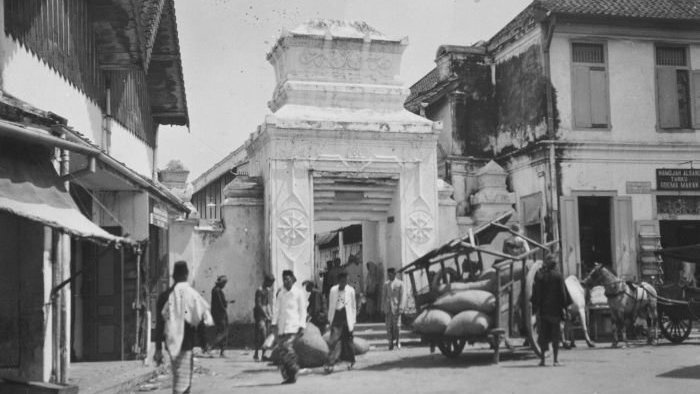 Sejarah Pendirian Masjid Sunan Ampel, Gaya, Ciri Khas, & Lokasi Sejarah Pendirian Masjid Sunan Ampel, Gaya, Ciri Khas, & Lokasi