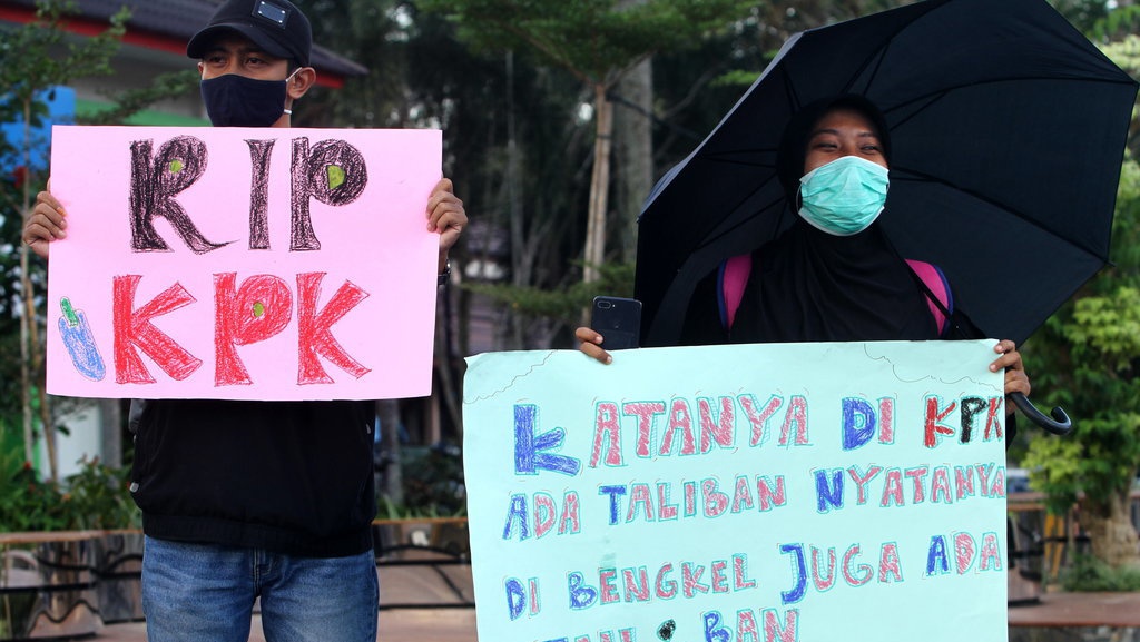 Ombudsman RI Sebut Jokowi Bisa Take Over Alih Status 75 Pegawai KPK Ombudsman RI Sebut Jokowi Bisa Take Over Alih Status 75 Pegawai KPK