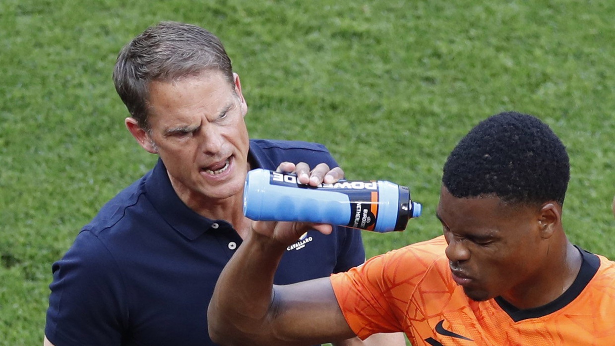 Apakah Frank de Boer Calon Pelatih Timnas Indonesia? Cek Infonya