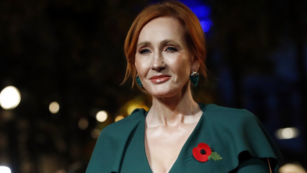 Biografi J.K Rowling: Kisah Penulis Harry Potter & Fantastic Beasts Biografi J.K Rowling: Kisah Penulis Harry Potter & Fantastic Beasts