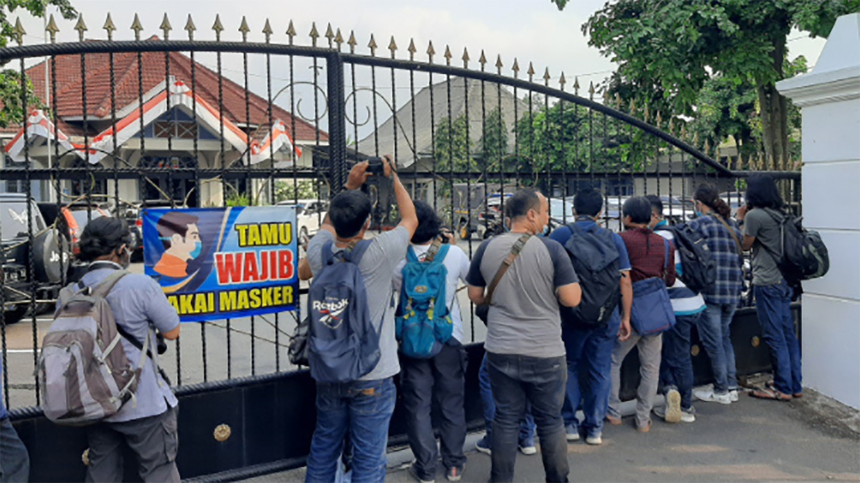 Selidiki Korupsi, KPK Geledah Kantor Dinas PUPR Banjarnegara Selidiki Korupsi, KPK Geledah Kantor Dinas PUPR Banjarnegara