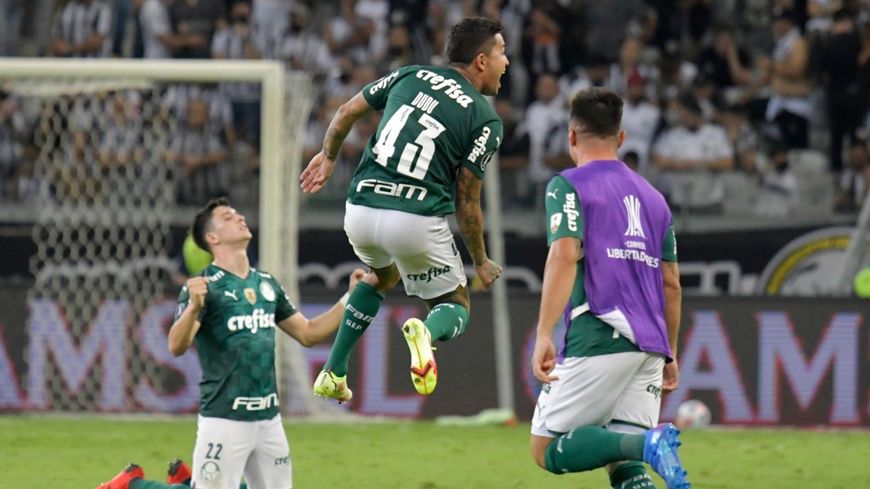 Prediksi Palmeiras vs Botafogo 16 Besar CWC 2025: Derby Brasil Prediksi Palmeiras vs Botafogo 16 Besar CWC 2025: Derby Brasil