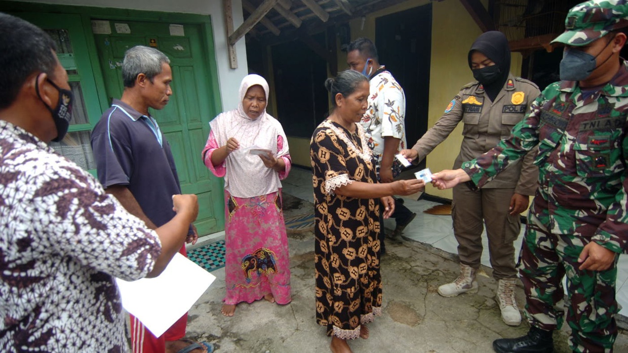 Kemenkes Pastikan Kesiapan RS & Oksigen Hadapi Lonjakan COVID-19 Kemenkes Pastikan Kesiapan RS & Oksigen Hadapi Lonjakan COVID-19