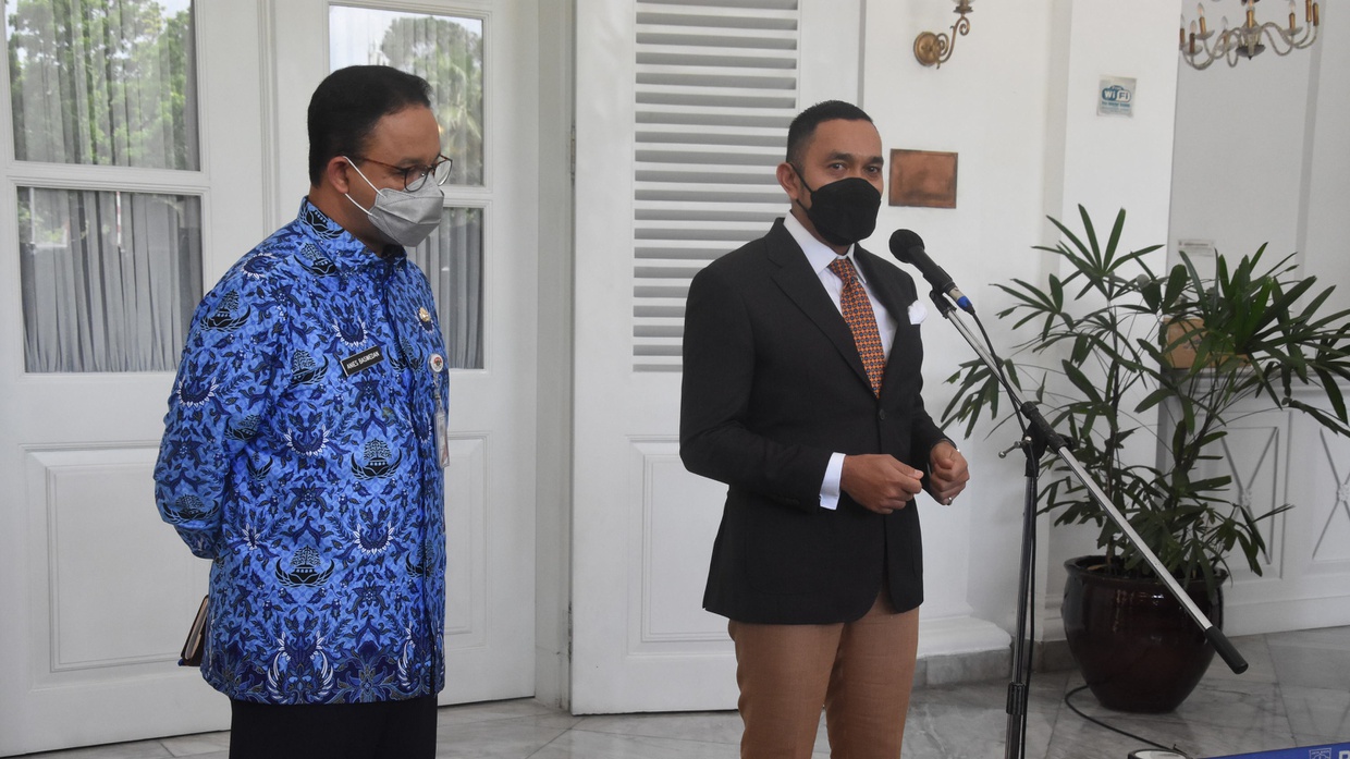 Sahroni: DPRD Jangan Kritik Formula E Doang, Tapi Enggak Bantuin Sahroni: DPRD Jangan Kritik Formula E Doang, Tapi Enggak Bantuin