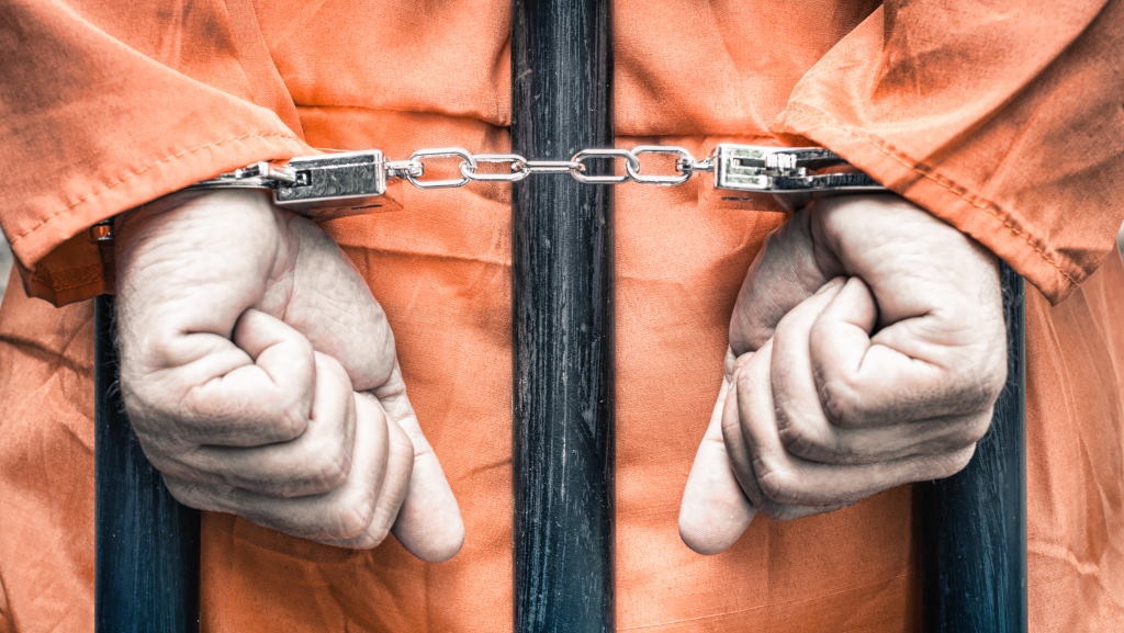 Isi Pasal 355 KUHP Tentang Hukuman Penganiayaan Berat Berencana Isi Pasal 355 KUHP Tentang Hukuman Penganiayaan Berat Berencana