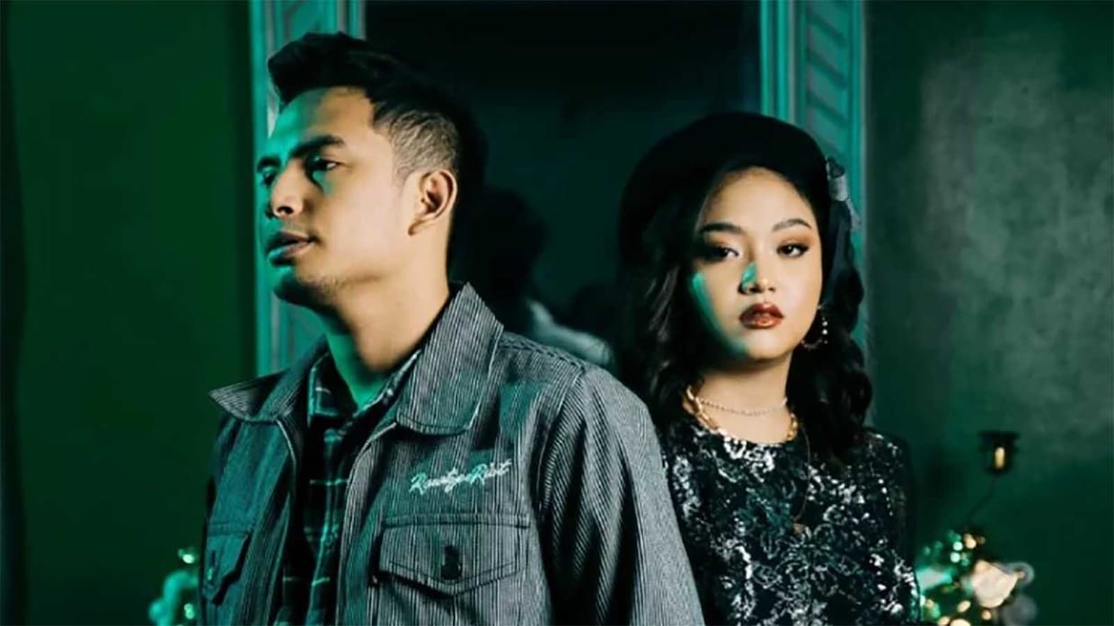 Lirik Lagu Lirik Lagu