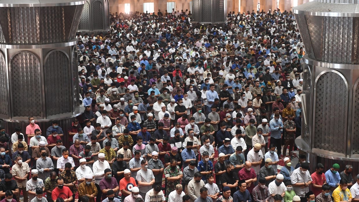 Tata Cara Shalat Jumat Lengkap, Syarat Sah, & Ketentuan Tata Cara Shalat Jumat Lengkap, Syarat Sah, & Ketentuan