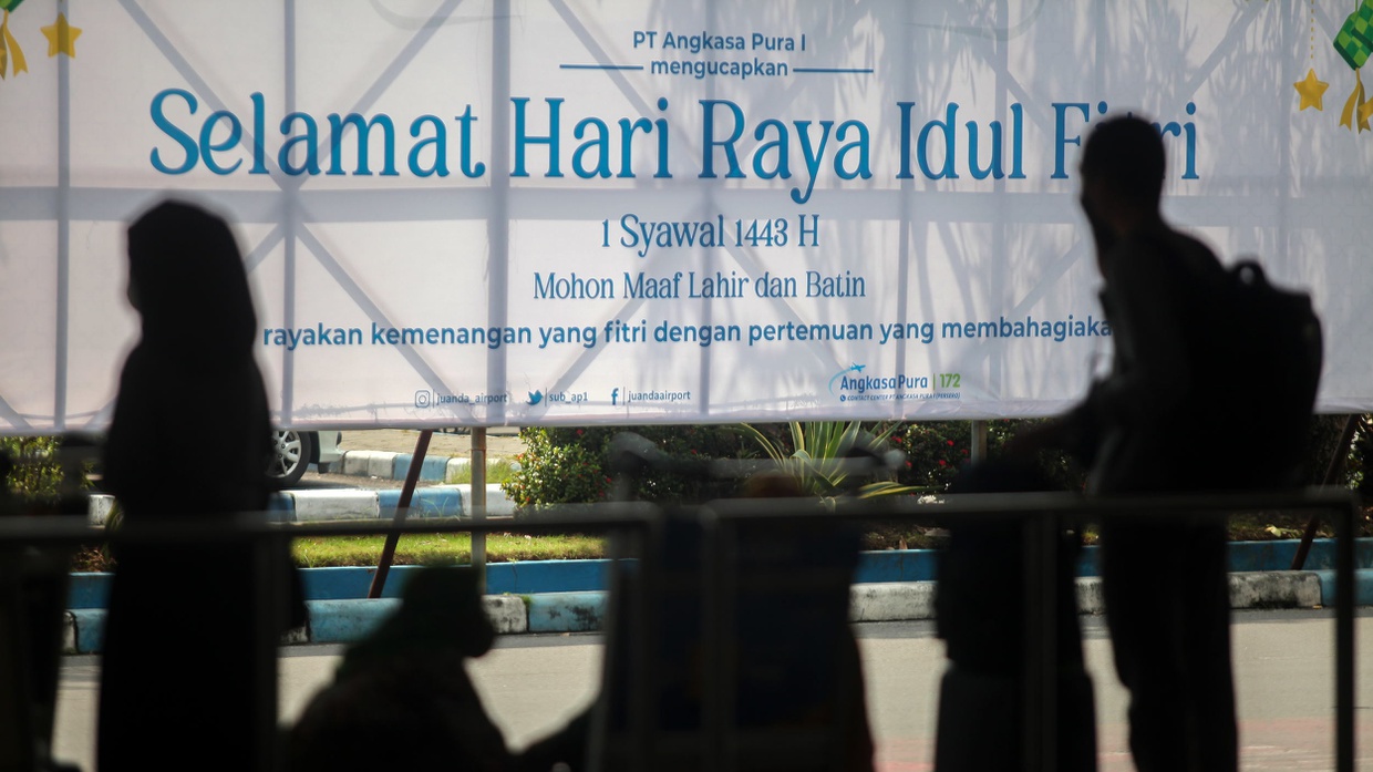 Jumlah Penumpang Pesawat Bandara AP I Naik 28 Persen April 2022 Jumlah Penumpang Pesawat Bandara AP I Naik 28 Persen April 2022