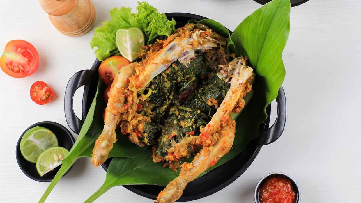 Resep Ayam Betutu Khas Bali: Bumbu, Bahan, dan Cara Masak Resep Ayam Betutu Khas Bali: Bumbu, Bahan, dan Cara Masak