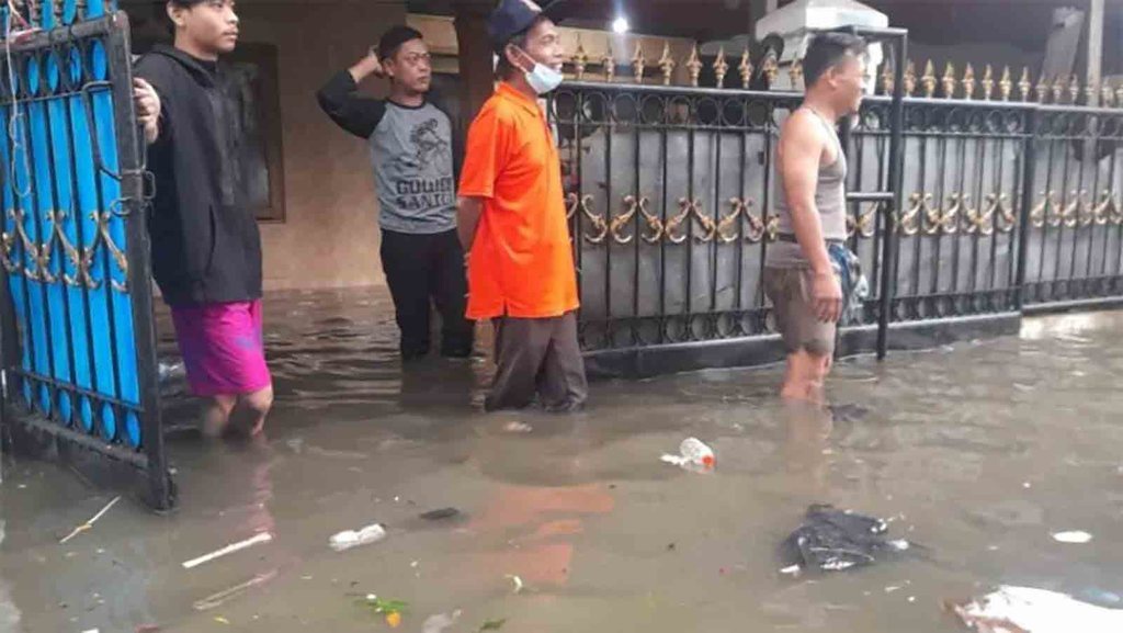 Sebabkan Banjir, Kali Induk di Kramat Jati akan Dinormalisasi Sebabkan Banjir, Kali Induk di Kramat Jati akan Dinormalisasi