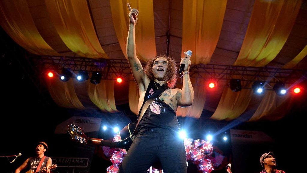 Ciri-Ciri Musik Rock dan Contohnya Ciri-Ciri Musik Rock dan Contohnya