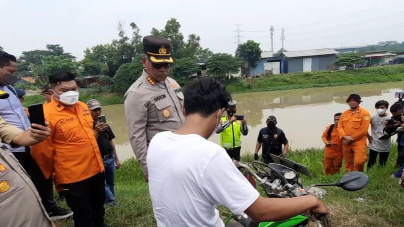 Pria di Bekasi Pura-Pura Mati demi Cairkan Asuransi Pria di Bekasi Pura-Pura Mati demi Cairkan Asuransi