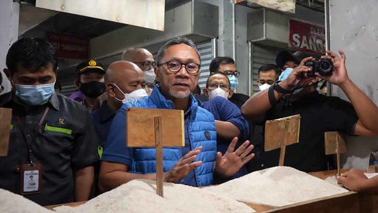 Mendag Bakal Bertemu Pengusaha Sawit Bahas Migor Curah Kemasan Mendag Bakal Bertemu Pengusaha Sawit Bahas Migor Curah Kemasan