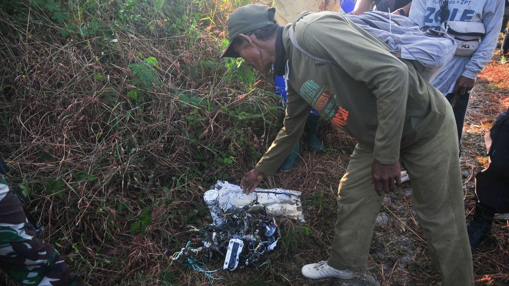 TNI AU Investigasi Jatuhnya Pesawat T50i Golden Eagle TNI AU Investigasi Jatuhnya Pesawat T50i Golden Eagle