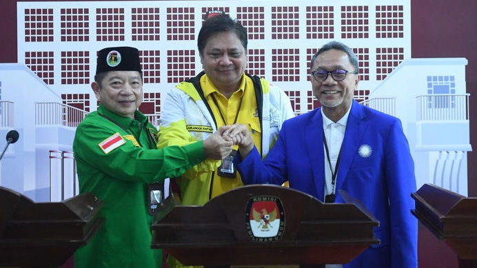Tiga Ketua Partai KIB Bertemu Bahas Skema Pencalonan Presiden Tiga Ketua Partai KIB Bertemu Bahas Skema Pencalonan Presiden