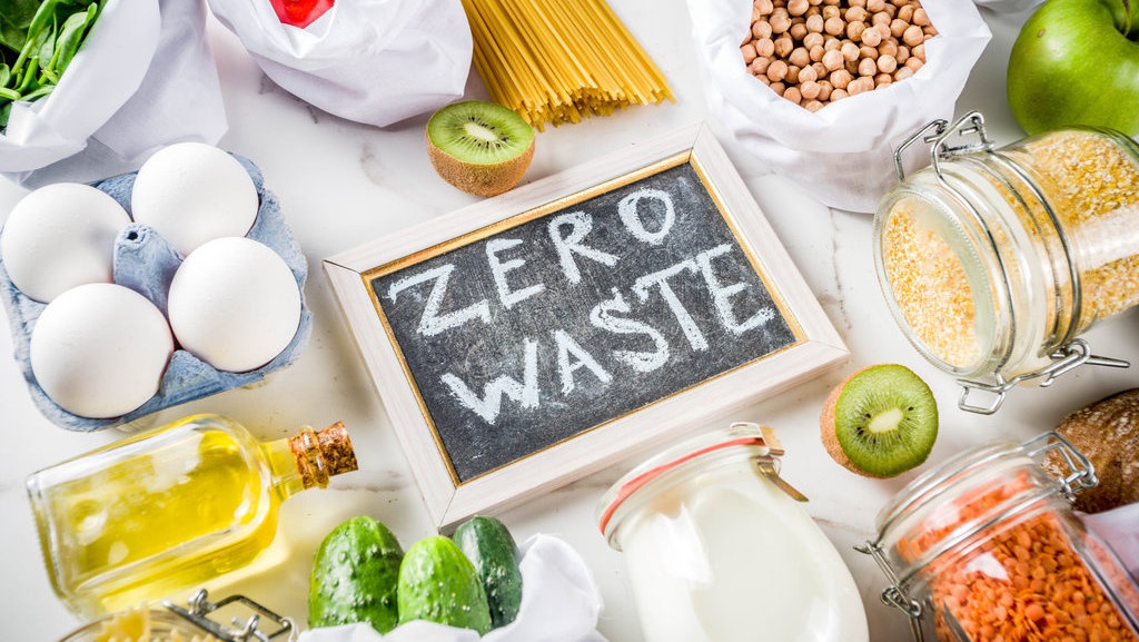 Perempuan dan Gaya Hidup Zero Waste Perempuan dan Gaya Hidup Zero Waste