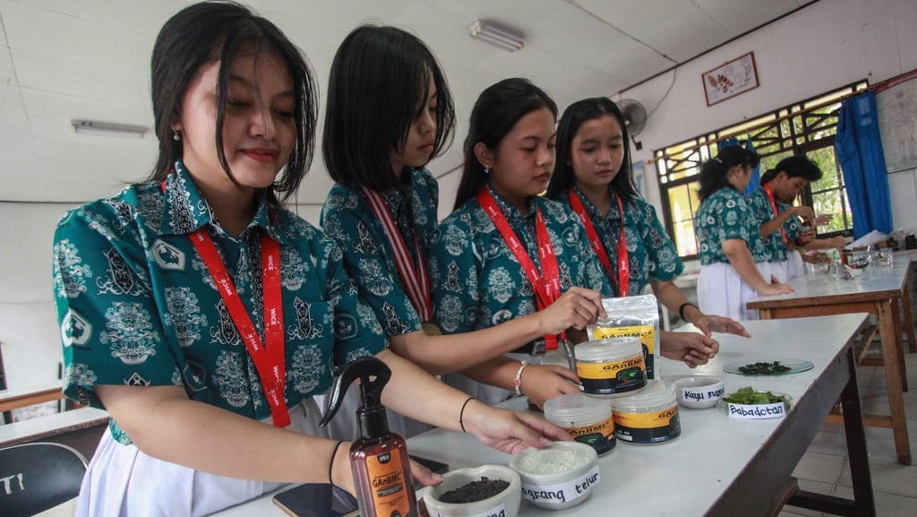 Rangkuman Materi PKWU Kelas 11 & Belajar tentang Apa? Rangkuman Materi PKWU Kelas 11 & Belajar tentang Apa?