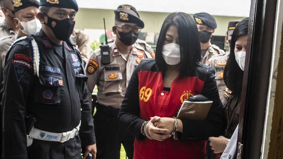 JPU Minta Hakim Tolak Eksepsi Putri Candrawathi JPU Minta Hakim Tolak Eksepsi Putri Candrawathi
