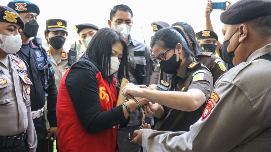 Hakim Cecar Alasan Ridwan Tetap Proses Laporan PC meski Cacat Hakim Cecar Alasan Ridwan Tetap Proses Laporan PC meski Cacat